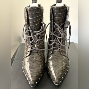 Charles David Dark Gray Croc-Patterned Heeled Boots size 8